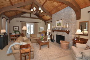 Greatroom - Country homes for sale and luxury real estate including horse farms and property in the Caledon and King City areas near Toronto